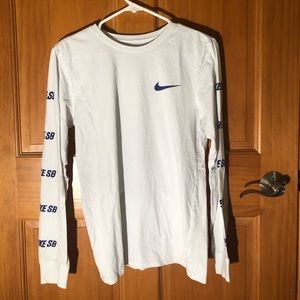 Blue/white nike sb long sleeve shirt